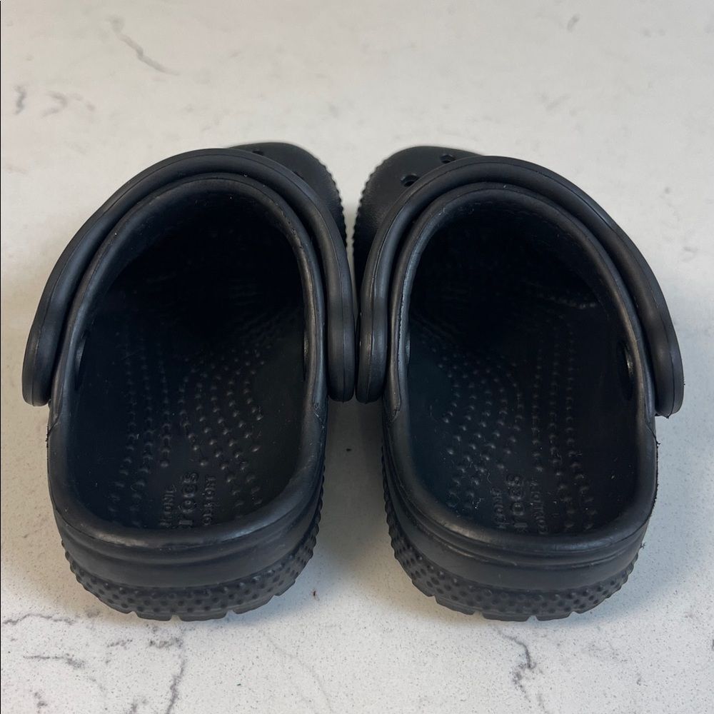 Crocs Toddler Classic Clog 206990 Black Size 4 Worn 2-3 Times - Picture 5 of 17